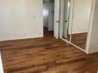 1986 Hyde Park Manufactured Home