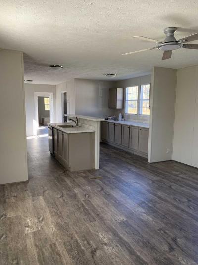 Photo 5 of 18 of home located at 131 Riverbank Run Hampton, TN 37658