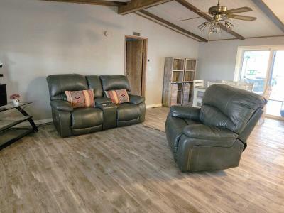 Photo 2 of 34 of home located at 834 S Meridian Rd, Lot 15 Apache Junction, AZ 85120
