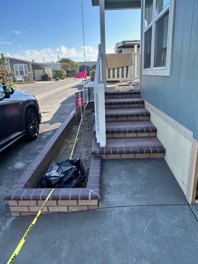 Photo 3 of 25 of home located at 903 W. 17th Street, #96 Costa Mesa, CA 92627