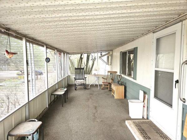1976 Marlette Manufactured Home