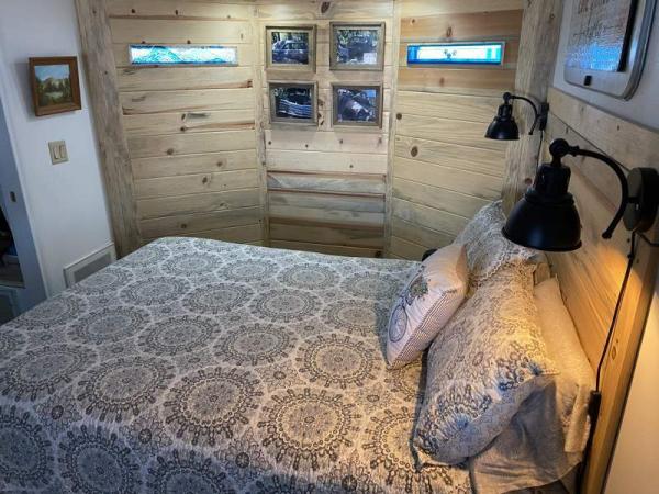 1989 Park Mobile Home For Sale