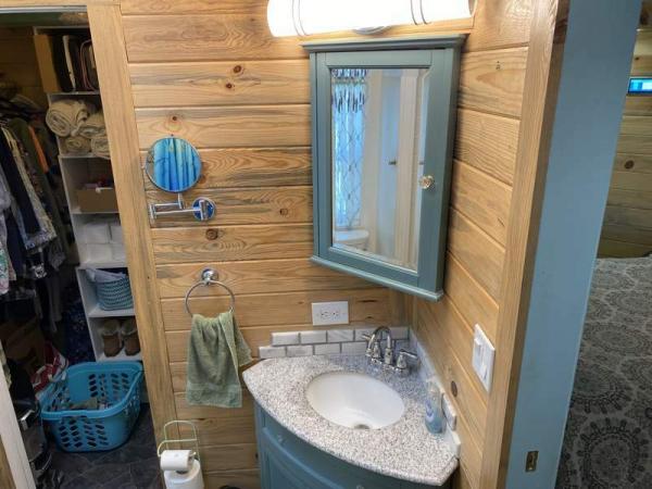 1989 Park Mobile Home For Sale