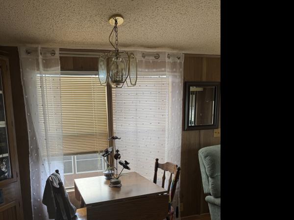 1986 PARK Mobile Home