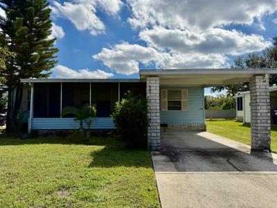 Photo 2 of 3 of home located at 100 E Hampton Dr Auburndale, FL 33823