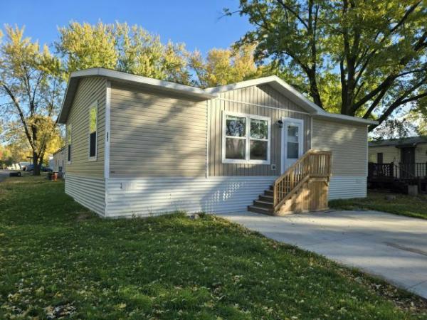 2024 Clayton Homes - Redwood Falls Mobile Home For Sale