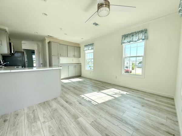 2025 Champion Trinity RH1371C Mobile Home