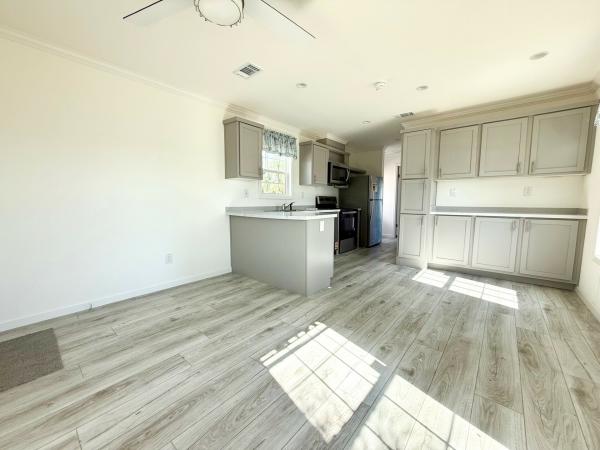 2025 Champion Trinity RH1371C Mobile Home