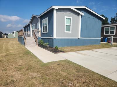 Mobile Home at 10679 Rustling Dr Conroe, TX 77303