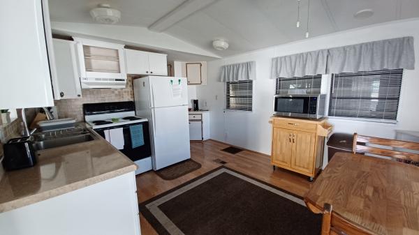 1986 PARK N/A Mobile Home