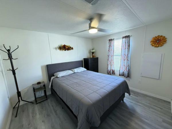 1986 BROO Mobile Home For Sale