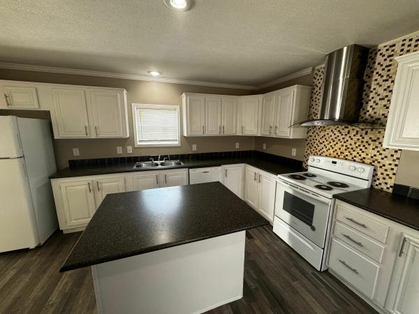 2016 Clayton Homes Inc Waycross Mobile Home