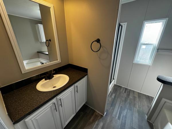 2016 Clayton Homes Inc Waycross Mobile Home