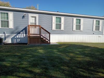 Photo 3 of 12 of home located at 17115 Wales Macomb, MI 48044