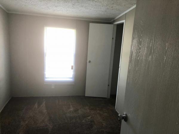 2001 Clayton Homes Inc Mobile Home For Sale