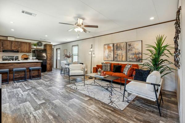 2025 Champion CHPR1676H32P01 Mobile Home