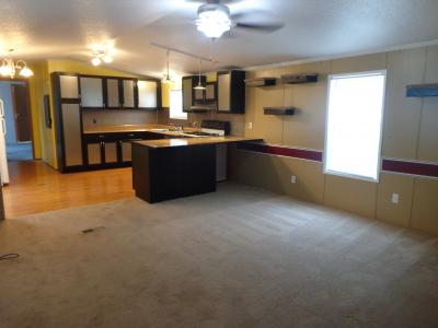 Photo 2 of 7 of home located at 6590 Laramie Dr Romulus, MI 48174