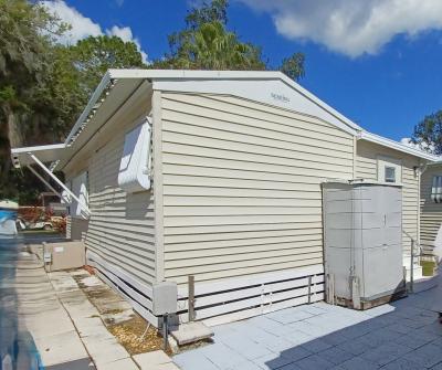 Photo 4 of 15 of home located at 37549 Chancey Road Zephyrhills, FL 33541