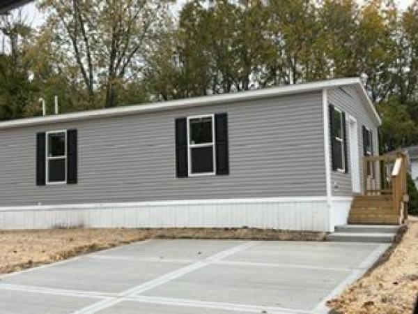 2025 Champion CHPR-2456H32P02 Mobile Home