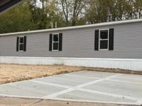 2025 Champion CHPR-2456H32P02 Mobile Home