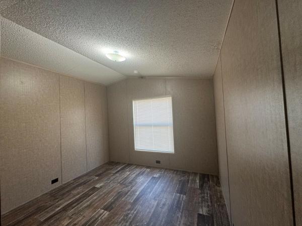 2020  Mobile Home For Sale