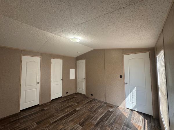 2020  Mobile Home For Sale