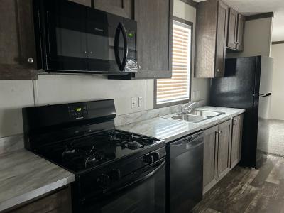 Mobile Home at 98 Delta Dawn Springfield, IL 62707