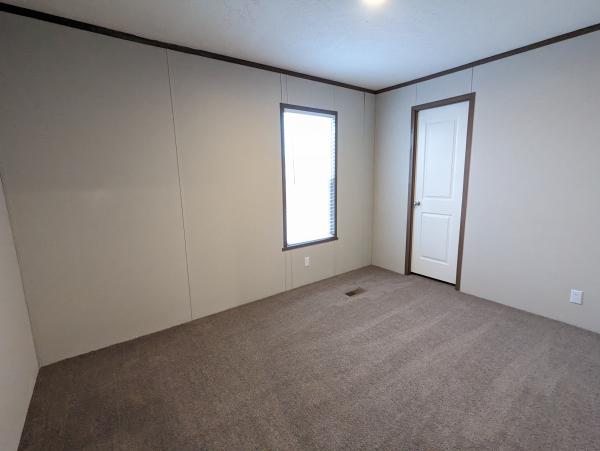 2022 Champion Redman Advantage II  Home