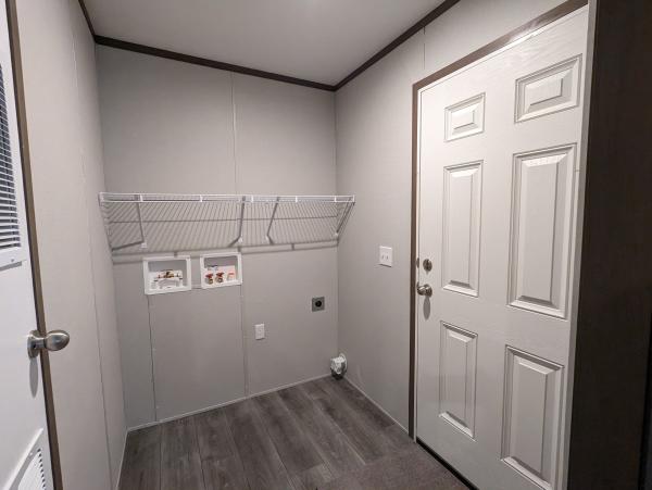 2022 Champion Redman Advantage II  Home