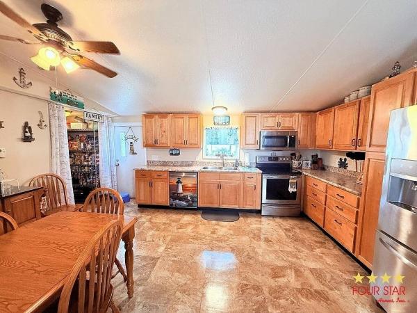 2001 DEER Mobile Home For Sale