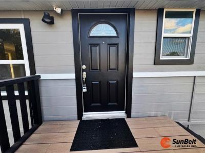 Photo 3 of 59 of home located at 3920 SW 30th Street Lot C47 Ocala, FL 34472