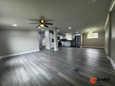 Photo 4 of 59 of home located at 3920 SW 30th Street Lot C47 Ocala, FL 34472