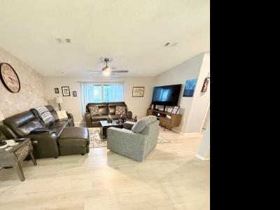 Mobile Home at 327 Waldorf Dr Auburndale, FL 33823