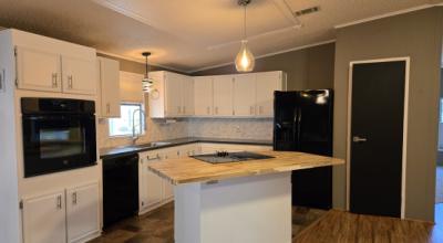 Photo 4 of 8 of home located at 2197 Quiet Place Palmetto, FL 34221