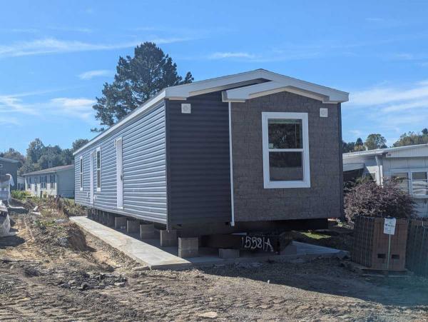 2025 Commodore Manufactured Home