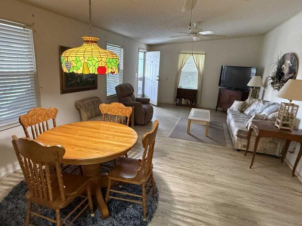 1994 Manufactured Home