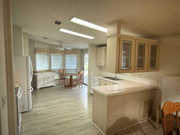 1994 Manufactured Home