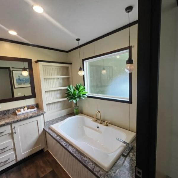 2022 Hamilton Mobile Home For Sale