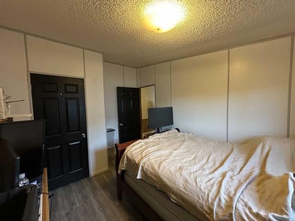 1988 CHAMPION Mobile Home For Sale