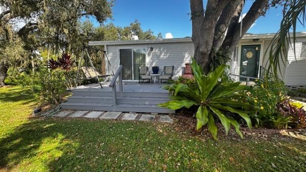 1998 Palm Harbor Homes Mobile Home