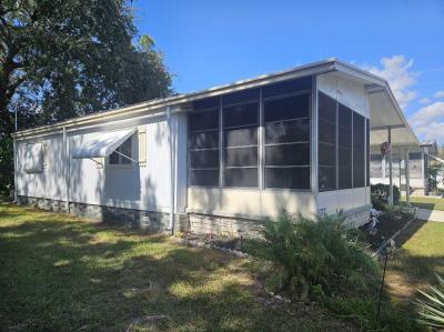 Photo 4 of 26 of home located at 9925 Ulmerton Rd., #507 Largo, FL 33771