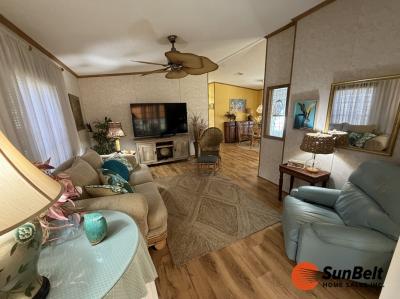 Photo 5 of 26 of home located at 513 Camellia Drive Fruitland Park, FL 34731