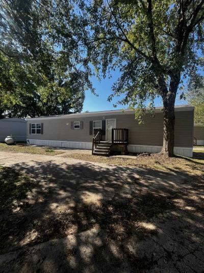 Photo 4 of 13 of home located at 7534 Us-60 #168 Republic, MO 65738