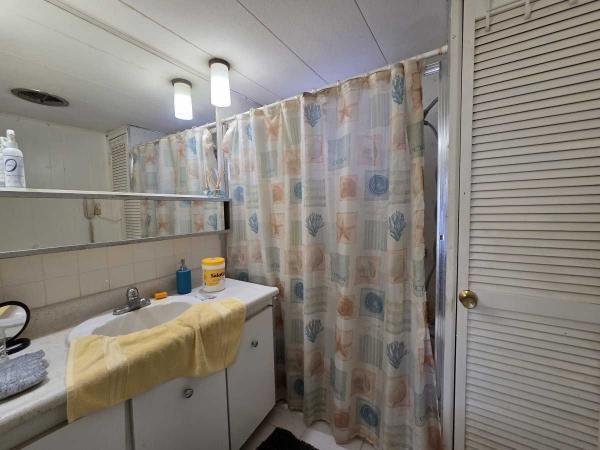 1968 Vindale Mobile Home