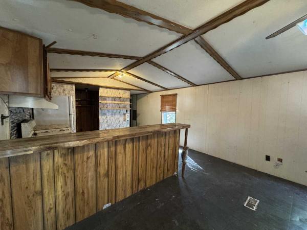 1985 Clayton Mobile Home