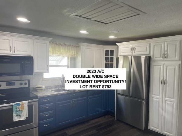 Photo 1 of 2 of home located at 6515 15th St. E Lot B-12 Sarasota, FL 34243