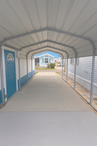 Photo 2 of 38 of home located at 11911 66th St.n Largo, FL 33773