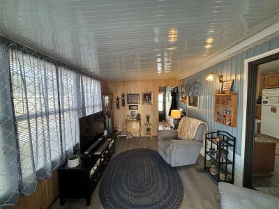 Photo 4 of 15 of home located at 37530 Family Lane Zephyrhills, FL 33541