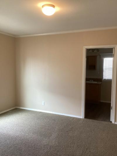 Photo 5 of 6 of home located at 420 Lookout Ridge Lp San Marcos, TX 78666