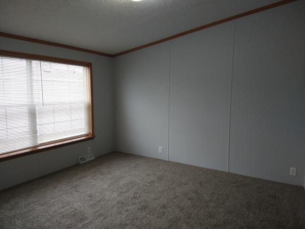 2001 Commander Mobile Home For Sale